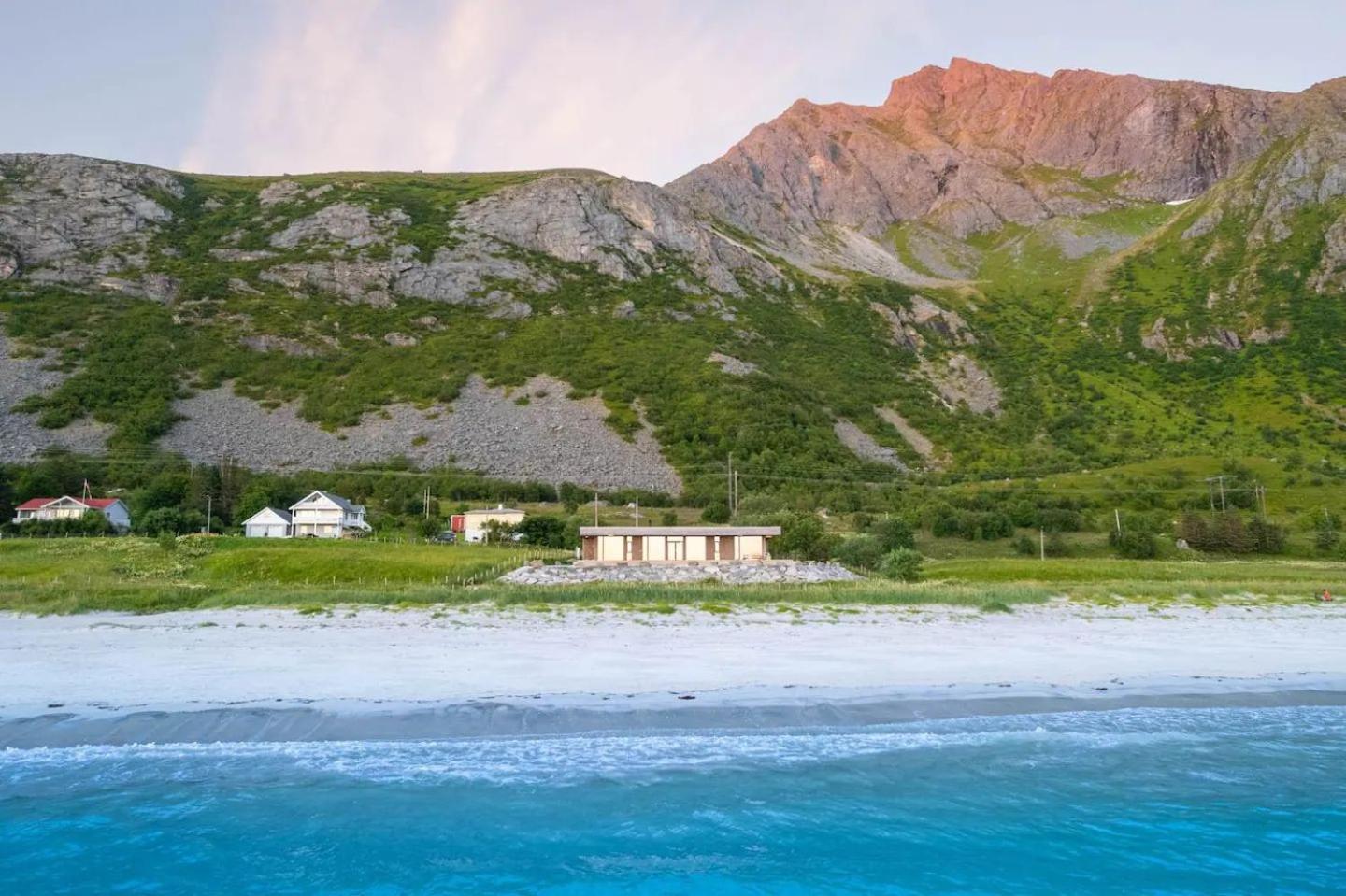 Exclusive Beach House Ramberg - Your Private Oasis Eksteriør bilde
